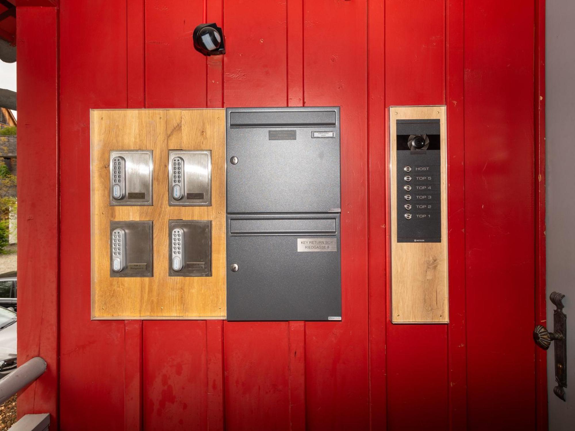 Crimson Cottage Apartments Dornbirn Exterior foto